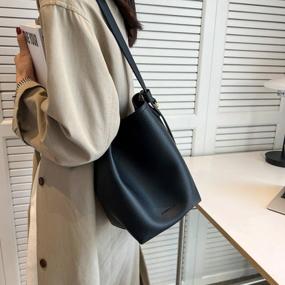 Women's Popular Retro High-grade Design Super Hot Shoulder Bags