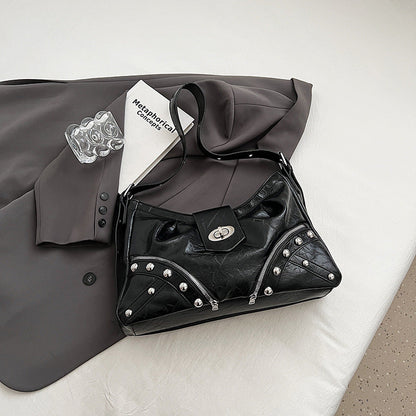 Retro Personality Motorcycle Fashion Large Capacity Rivet Western Armpit Bags