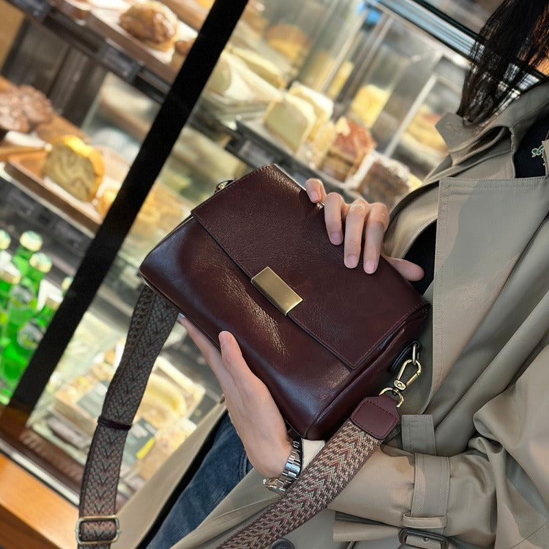 Women's Layer Cowhide Retro Underarm Fashion Advanced Bags