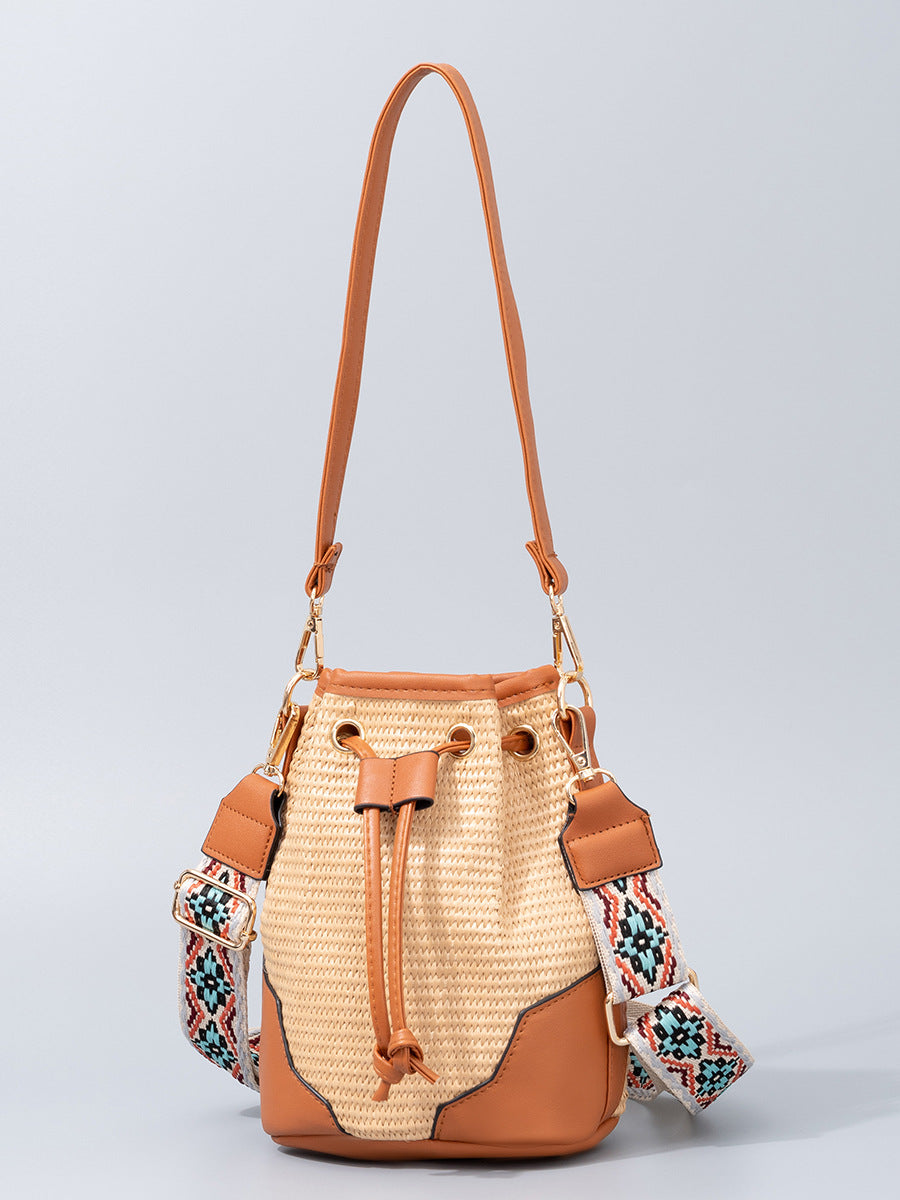 Women's Hand-woven Niche Straw Daily Commuter Portable Shoulder Bags