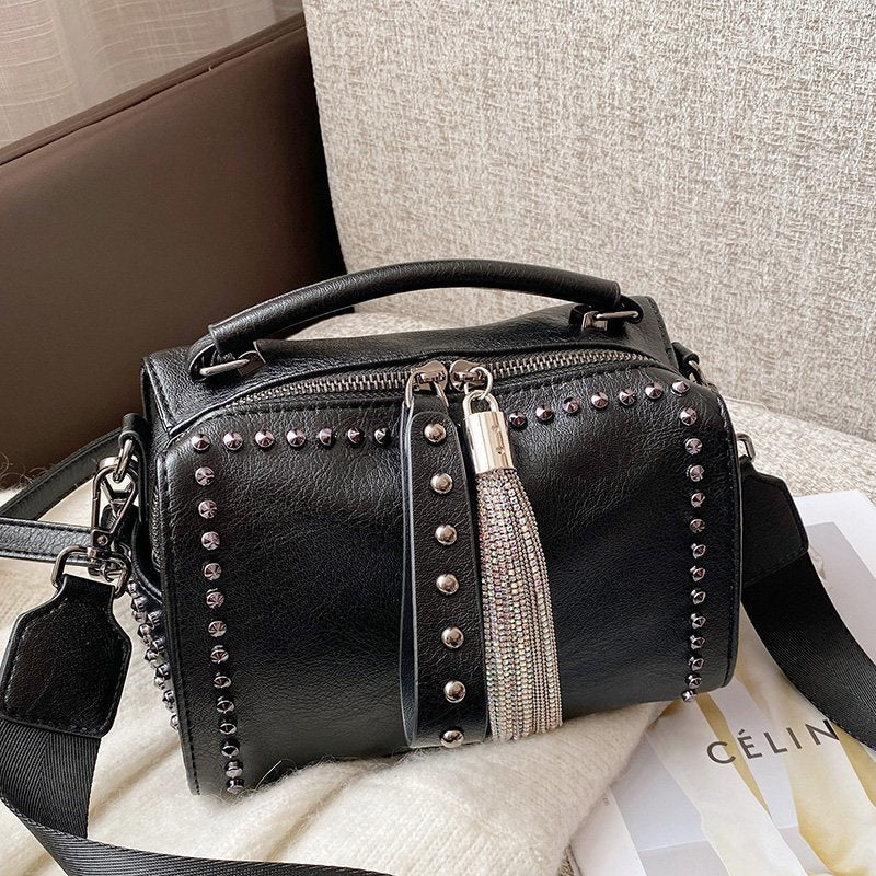 Women's Capacity Boston Simple Wide Strap Tassel Shoulder Bags
