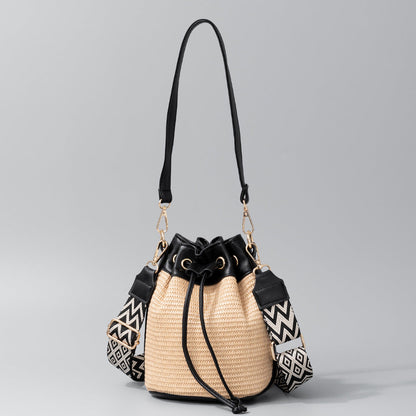Women's Hand-woven Niche Straw Daily Commuter Portable Shoulder Bags