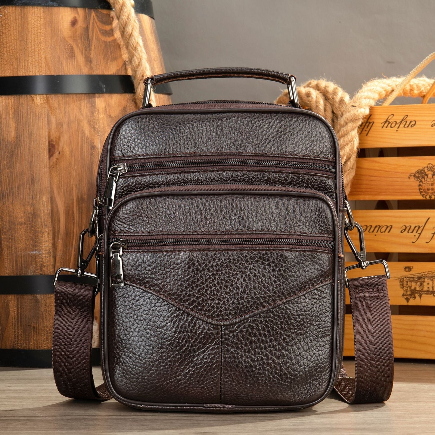 Men's Layer Cowhide Large Capacity Business Commute Men's Shoulder Bags