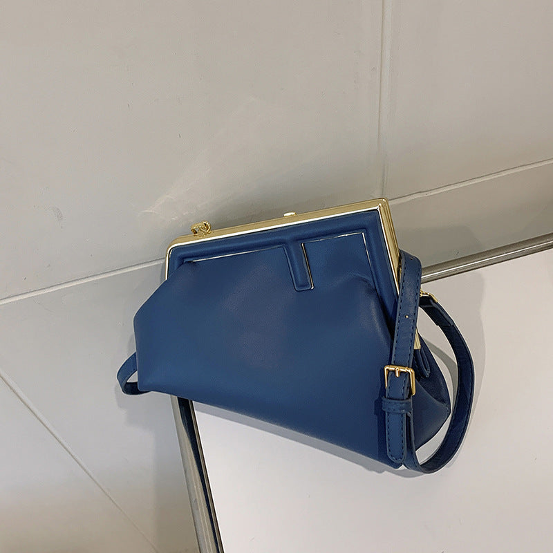 Women's Trendy Clip Design F Simple Elegant Shoulder Bags