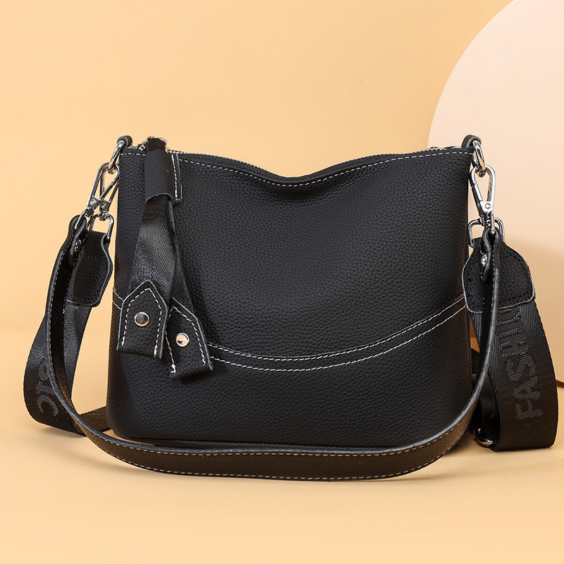 Women's Leather Large Capacity Fashionable Commuter Spring Shoulder Bags