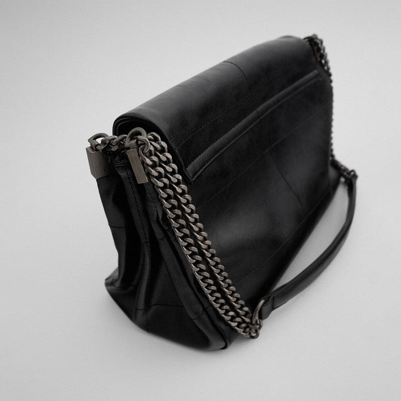 Women's Commuter Chain Black Rock Wind Flip Shoulder Bags