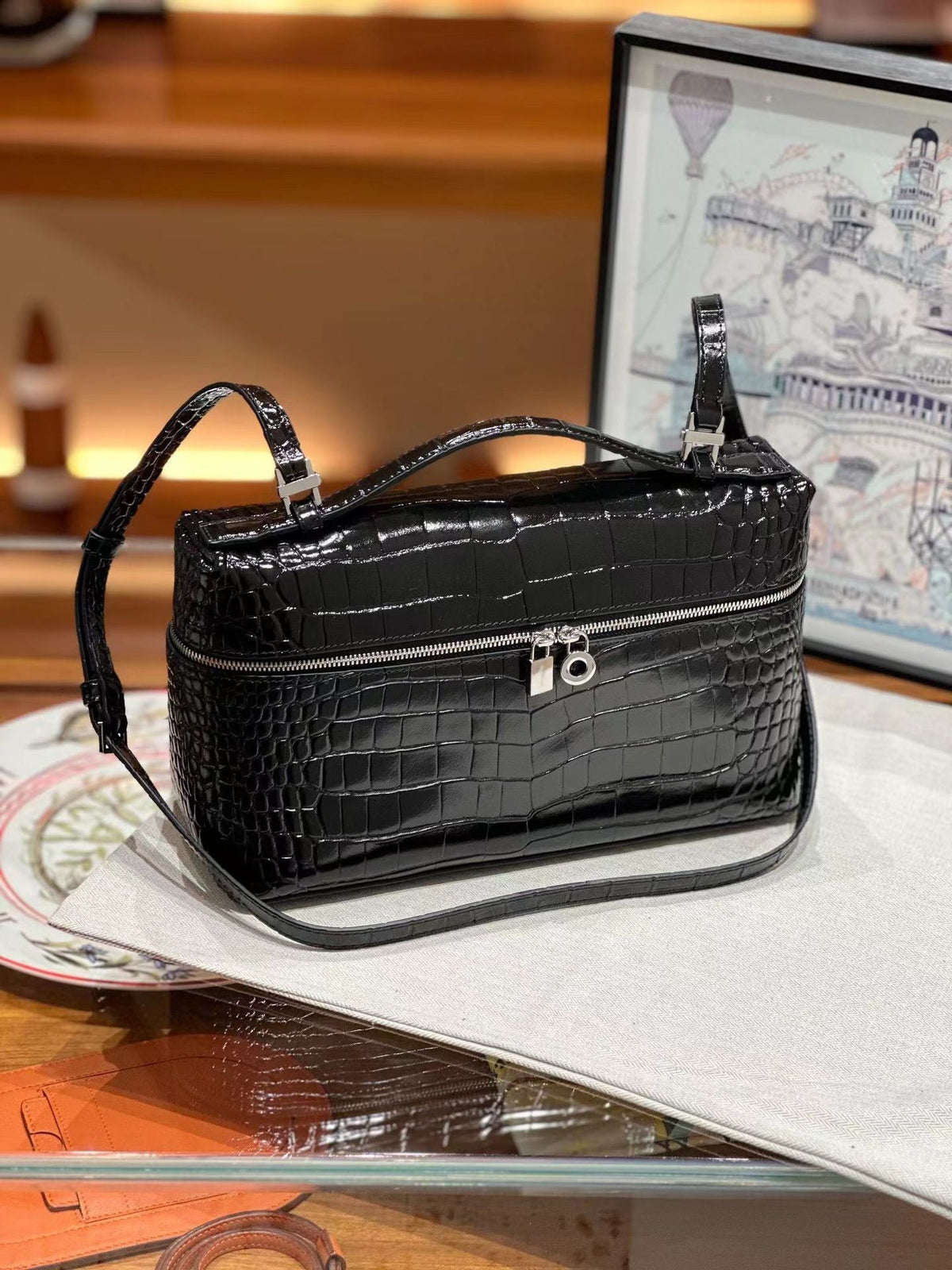 Women's Cowhide Lunch Box Fashion One High Shoulder Bags