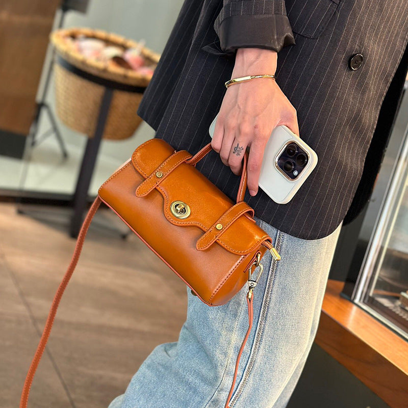 Attractive Stylish Unique Women's Fashionable Retro Shoulder Bags