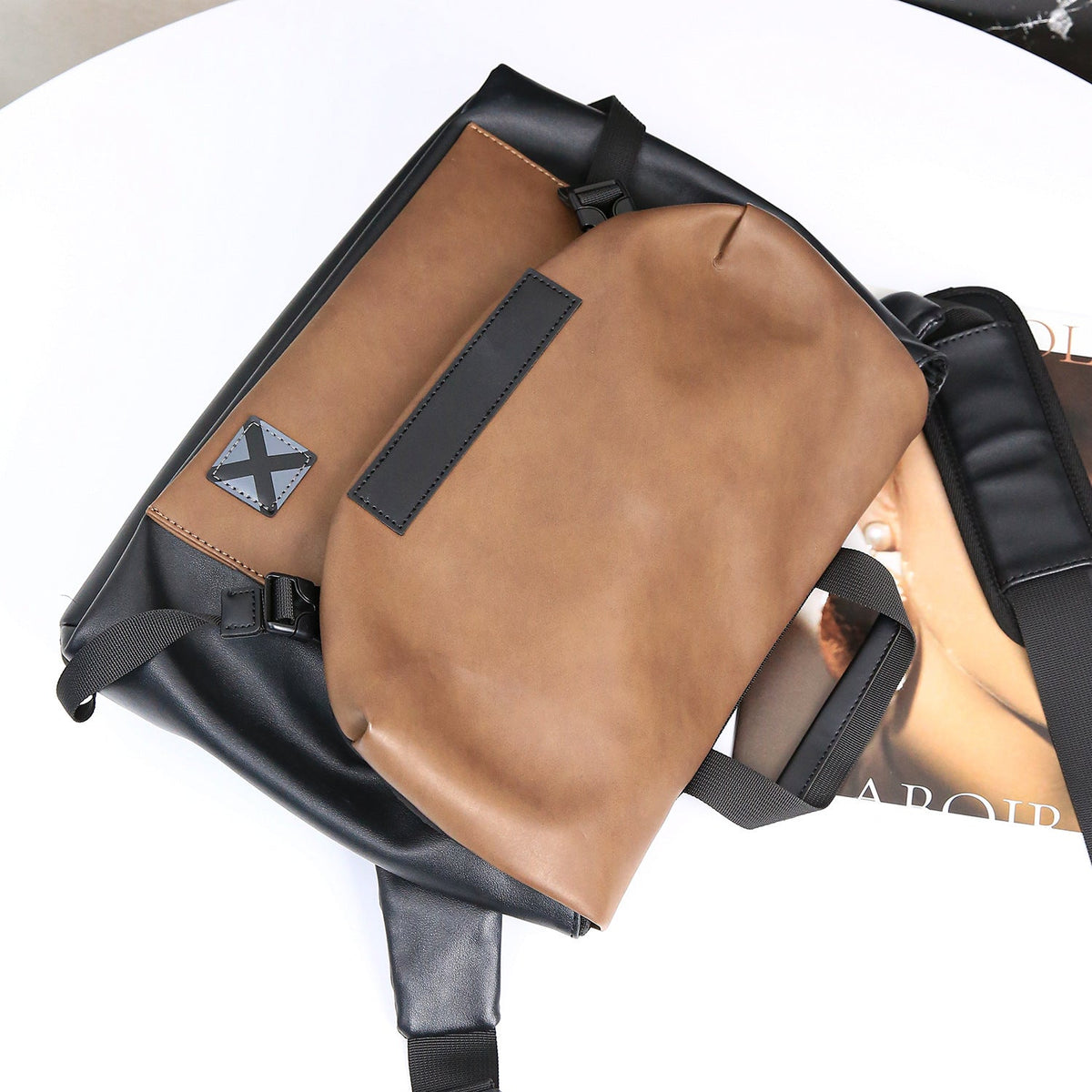 Men's Fashion Large Capacity Leather Simple Men's Messenger Bags