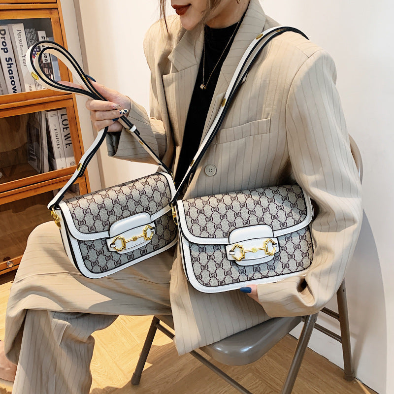 Women's Creative Underarm Minority Elegant Saddle Handbags