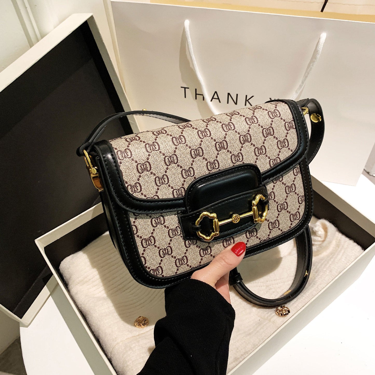 Women's High-grade Fashion Retro Printed Saddle Crossbody Bags