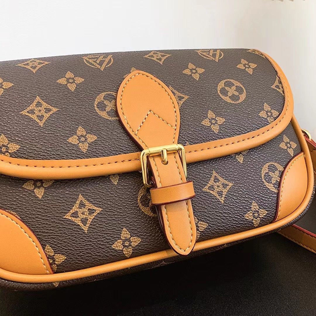 Women's Elegant Pouch Western Style Korean Fashionable Crossbody Bags