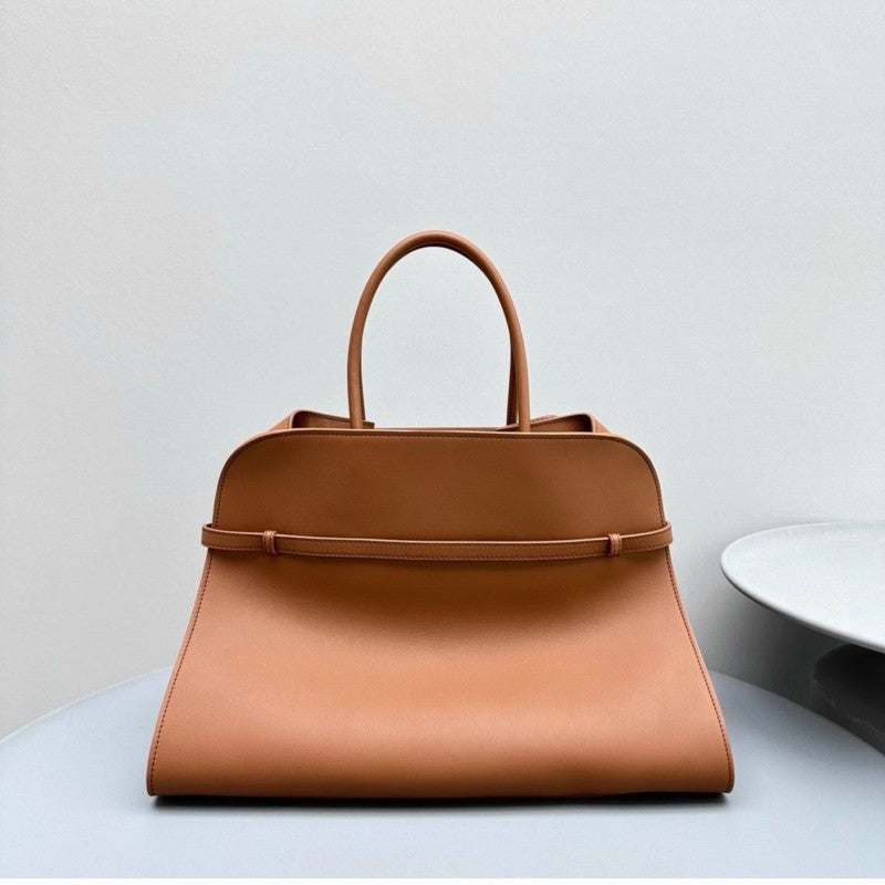 Large Capacity Commuter Cowhide High-grade French Minority Handbags