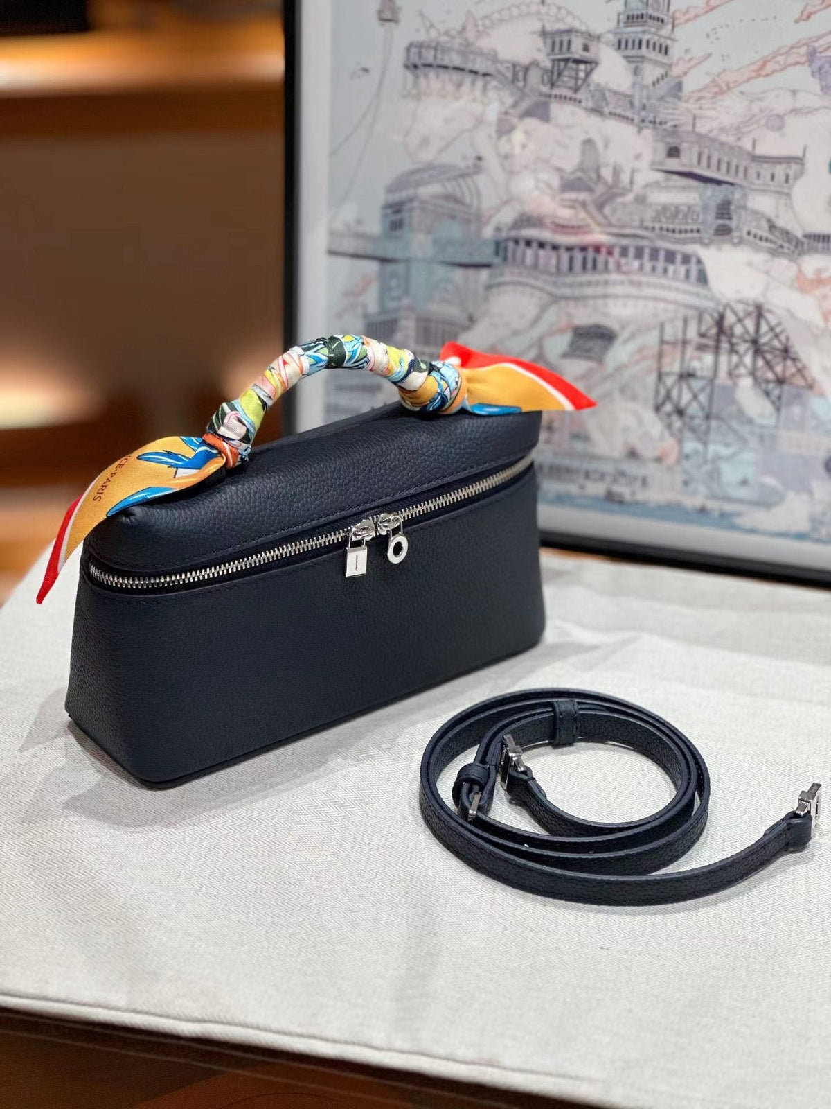 Women's Cowhide Lunch Box Fashion One High Shoulder Bags