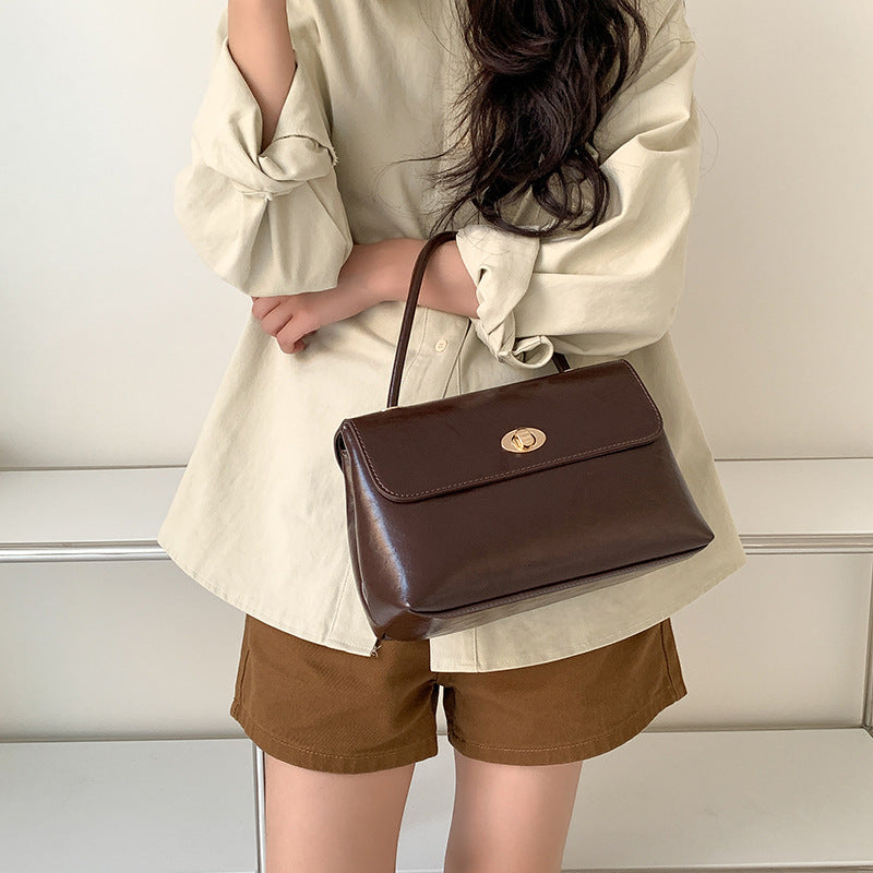 Fashion Minority Design Oil Wax Leather Western Style Flip Shoulder Bags
