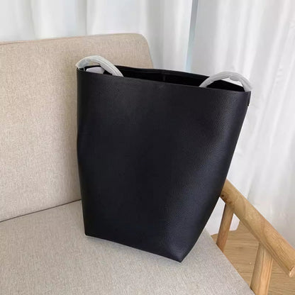 Niche Portable Underarm Cowhide Large Capacity Bucket Bags