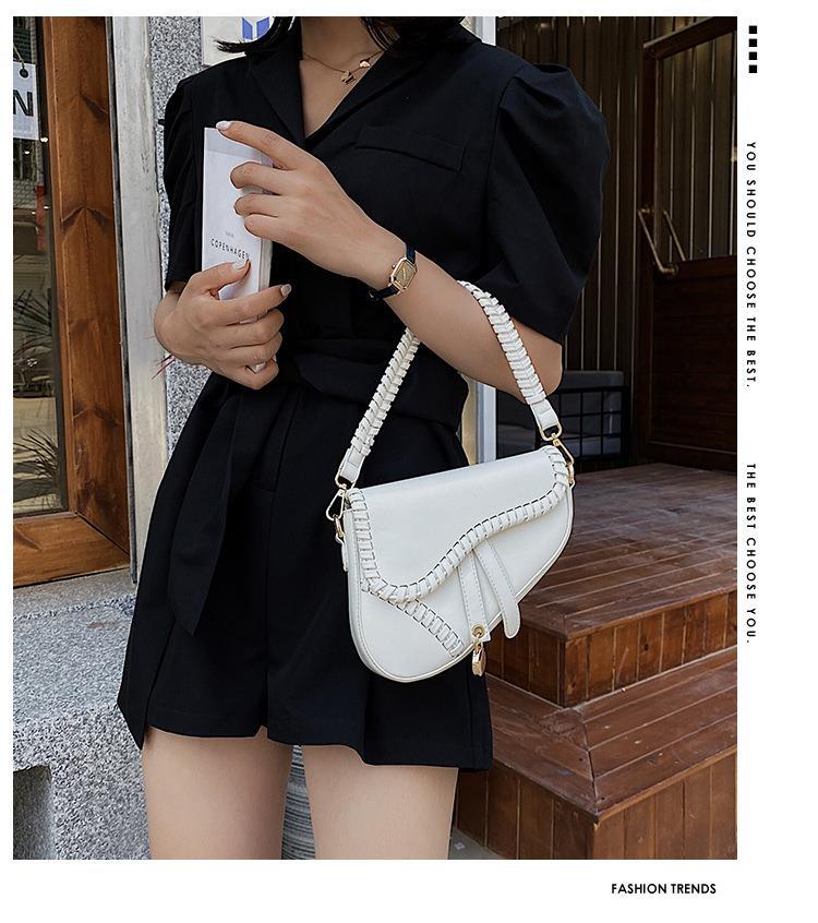 Women's Creative Vintage Weave Saddle Fashion Shoulder Bags