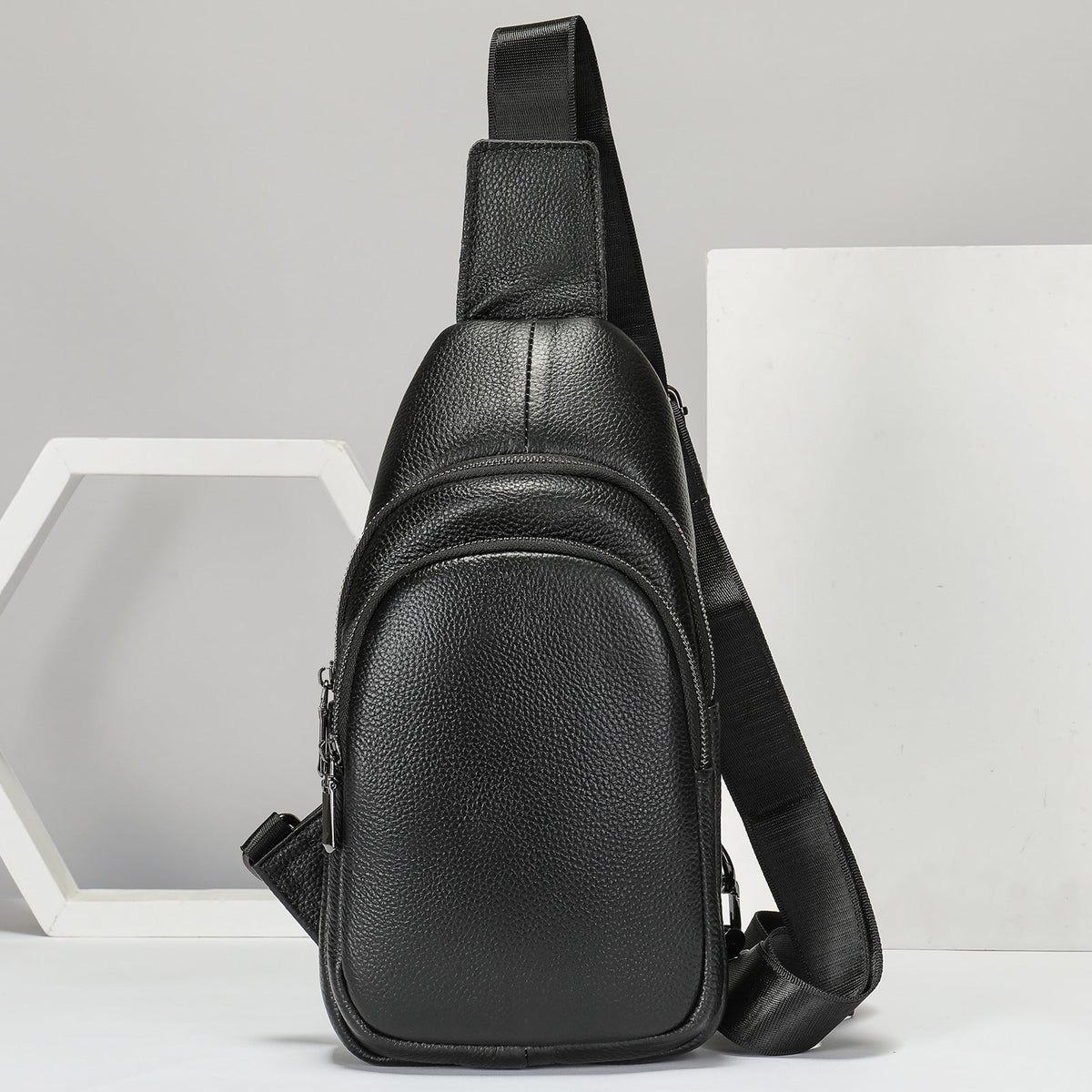Men's Leather First Layer Trendy Large Capacity Men's Chest Bags