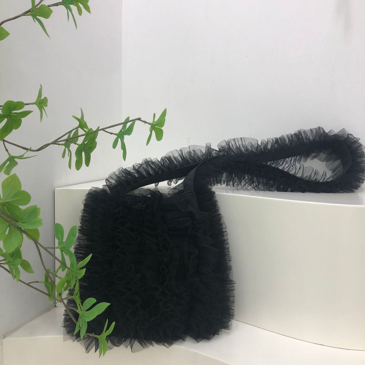 Women's French Style Cake Lace Pleated Layer Yarn Solid Color Crossbody Bags