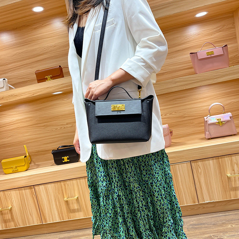 Dumpling Advanced Sense Emma Portable Wings Style Crossbody Bags