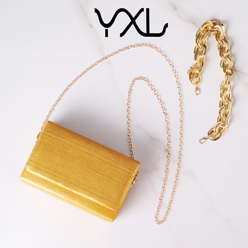 Creative Women's Featured Chain High-grade Simple Evening Bags