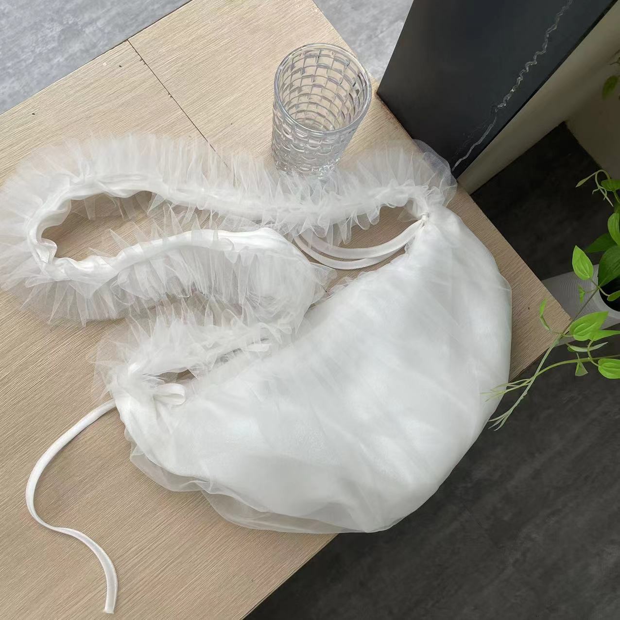 Portable Drawstring Design Sweet Lotus Leaf Crossbody Bags