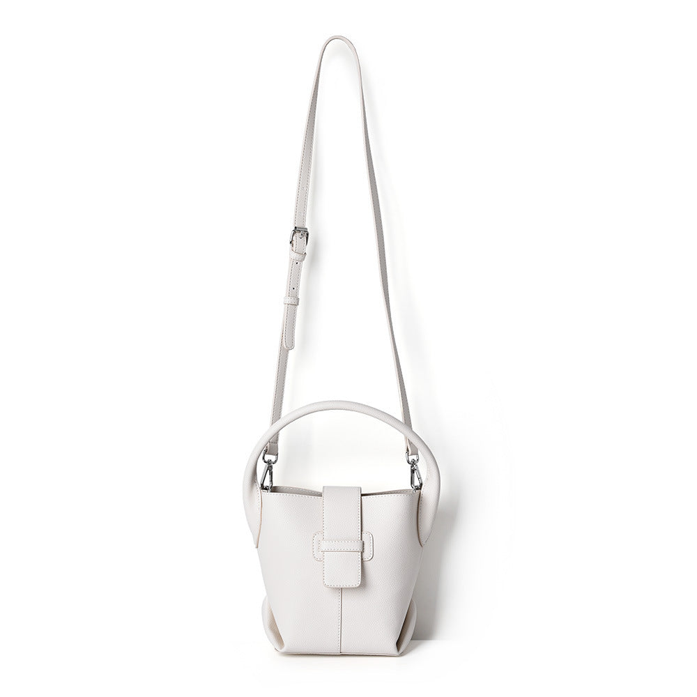 Women's Fashion Early Autumn Large Capacity Design High Sense Crossbody Bags
