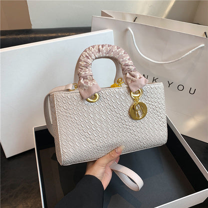 Women's High-grade Silk Scarf Woven Diana Portable Crossbody Bags