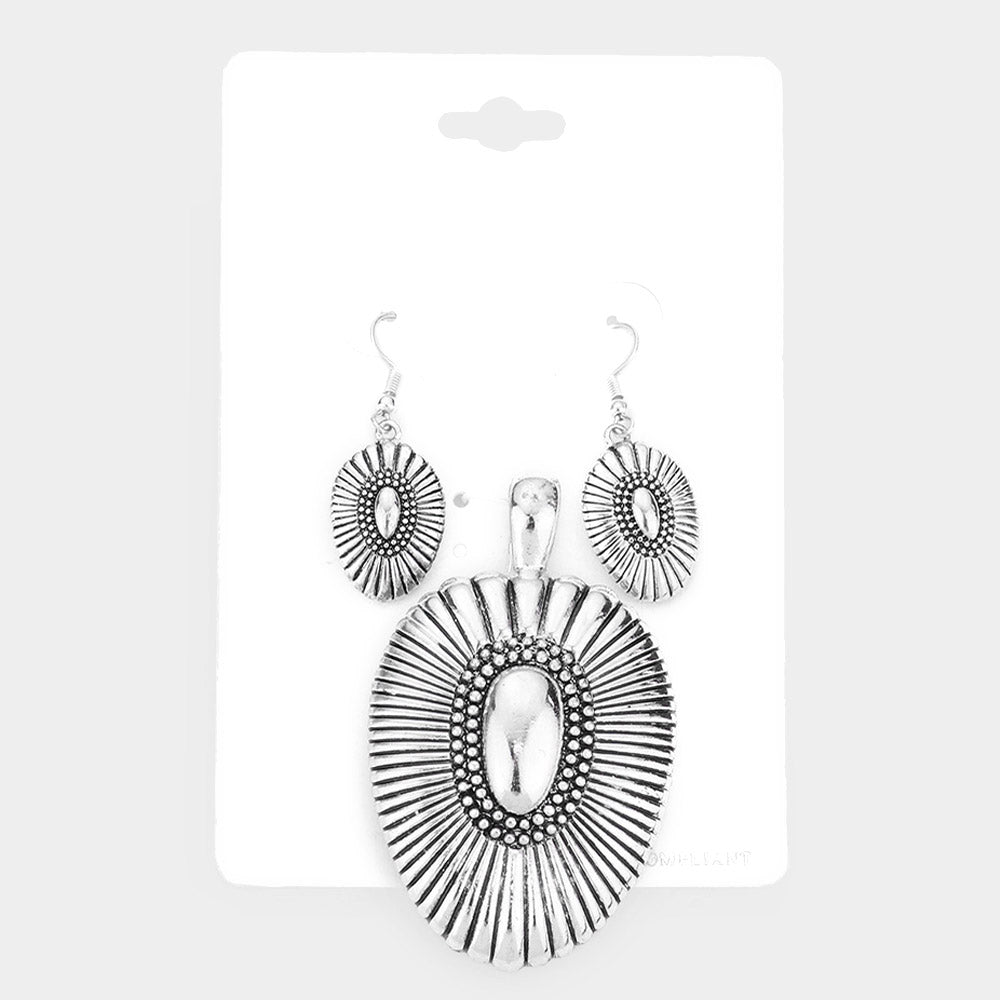 Antique Embossed Magnetic Pendant Set