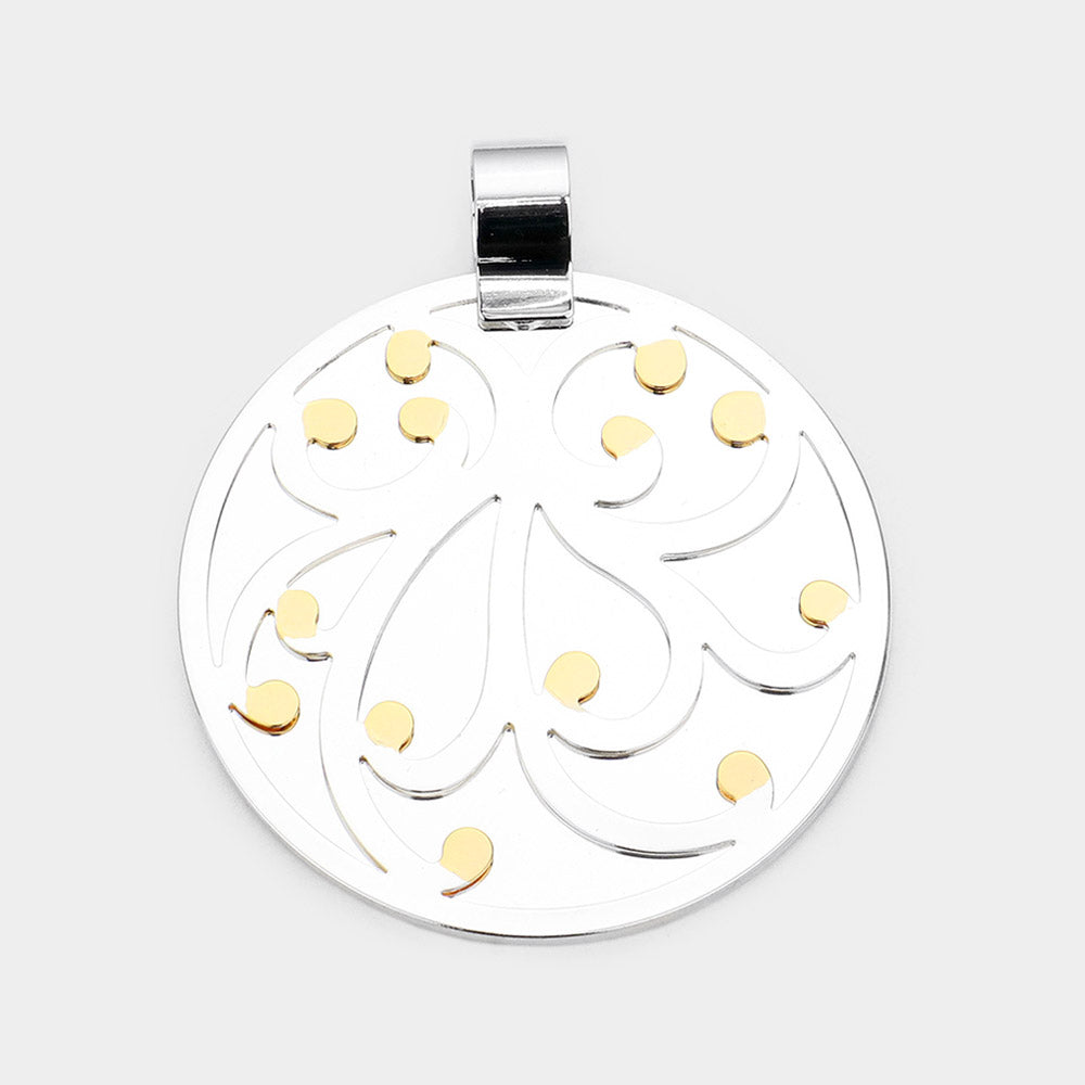 Pattern Detailed Metal Round Layered Pendant