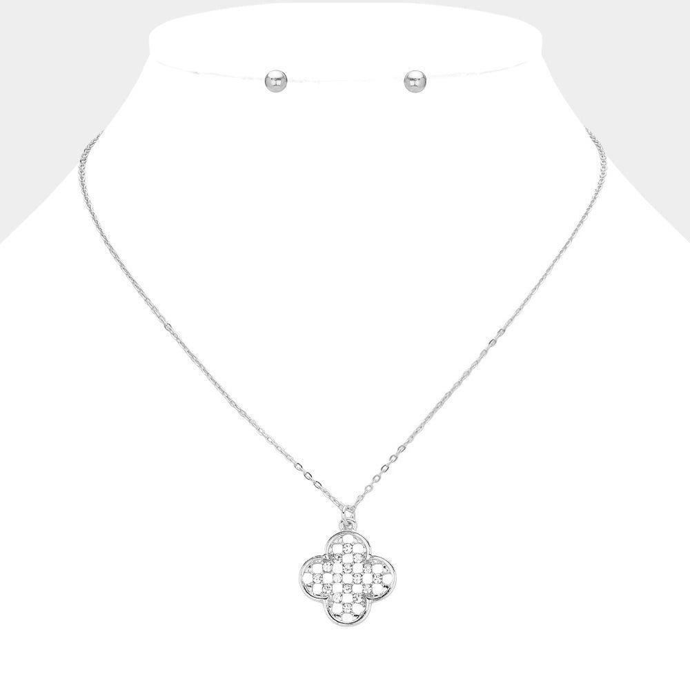 Stone Paved Quatrefoil Pendant Necklace