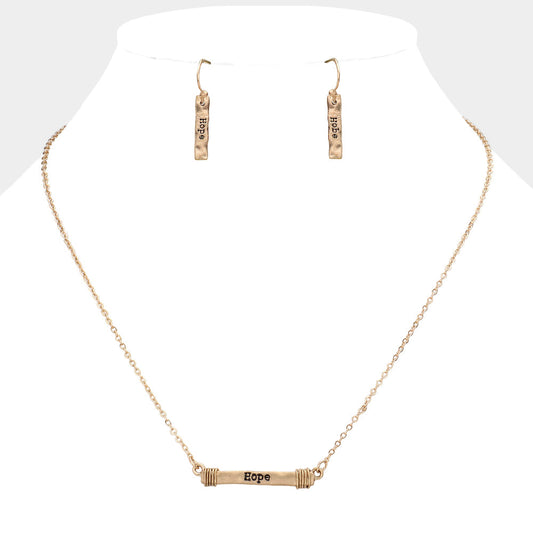 Collar con colgante de barra de metal horizontal irregular "Hope"