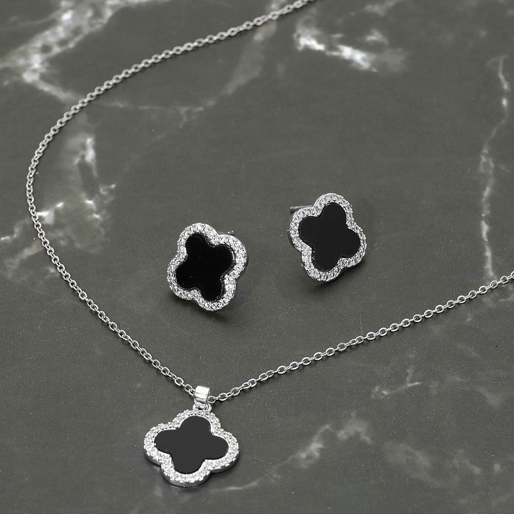 Stainless Steel Stone Rim Quatrefoil Pendant Necklace