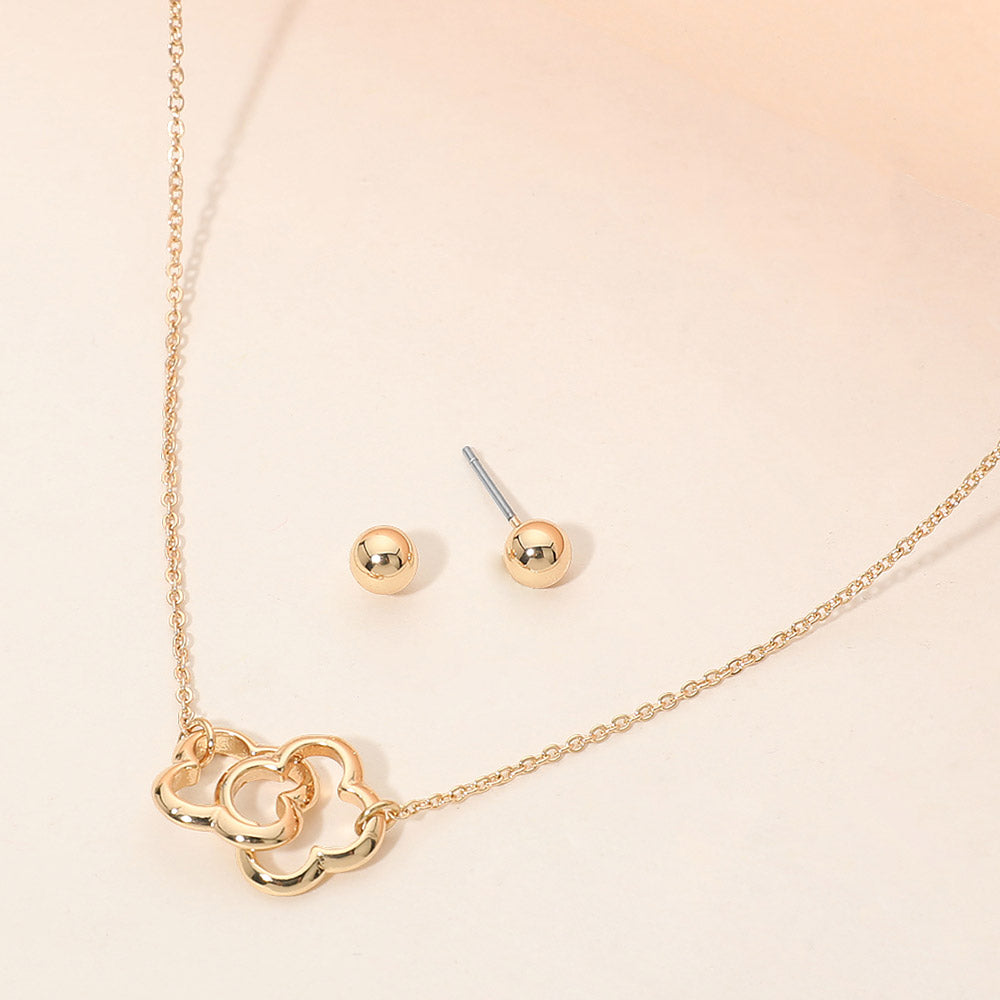 Double Open Quatrefoil Link Pendant Necklace