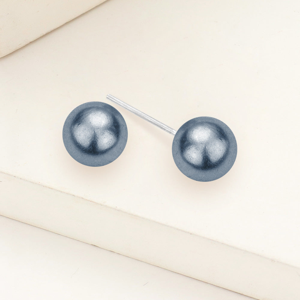 Pearl stud earrings