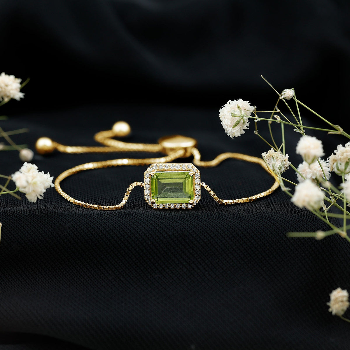 Pulsera de cadena ajustable con peridoto talla esmeralda de 1,8 quilates y diamantes