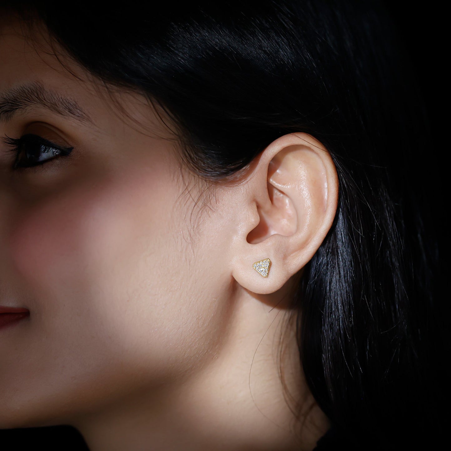 Pendientes triangulares de diamante auténtico