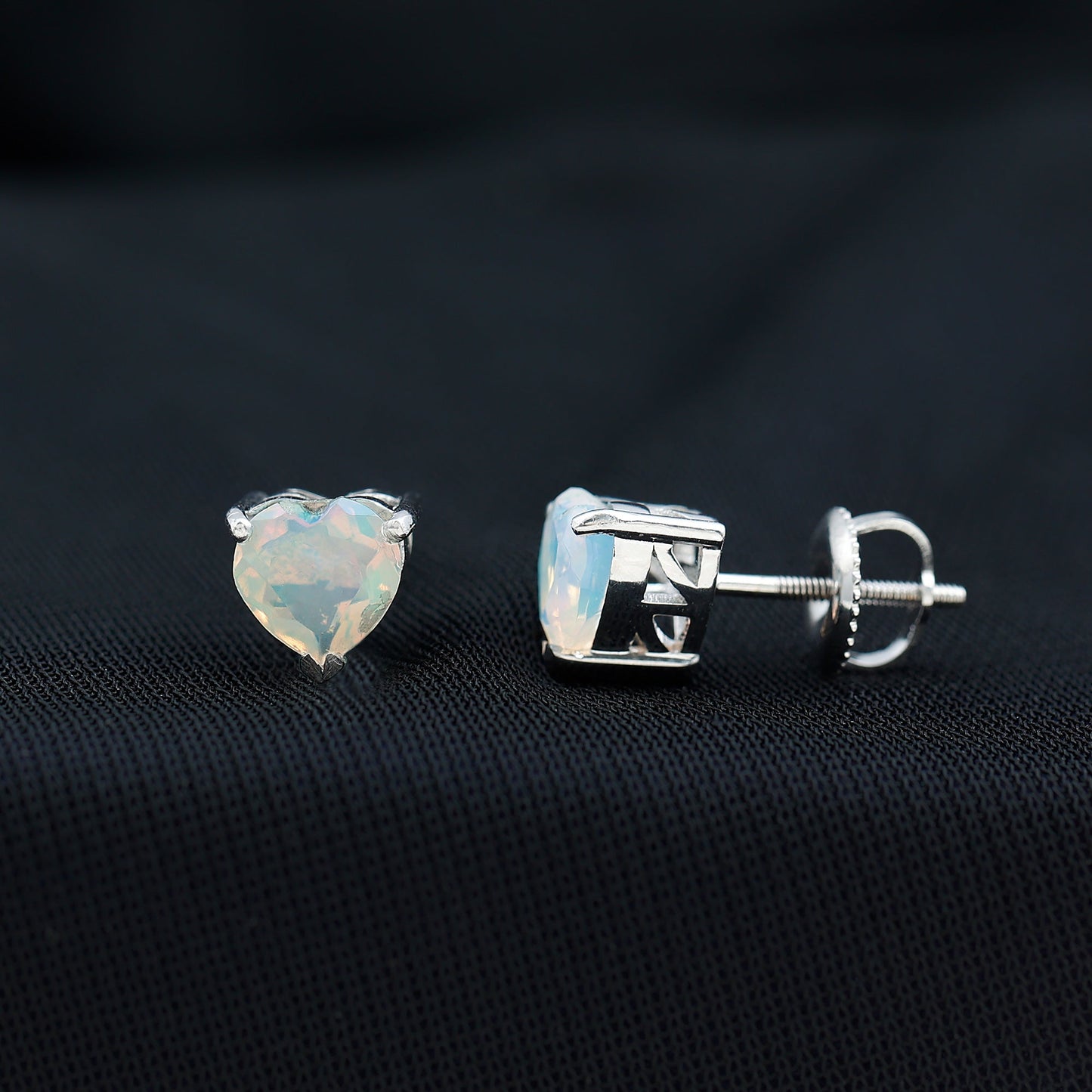 Pendientes de tuerca de ópalo etíope auténtico con forma de corazón de 1,5 quilates