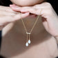 Collar Colgante con Barra de Perlas Genuinas de Agua Dulce y Diamantes con Certificado