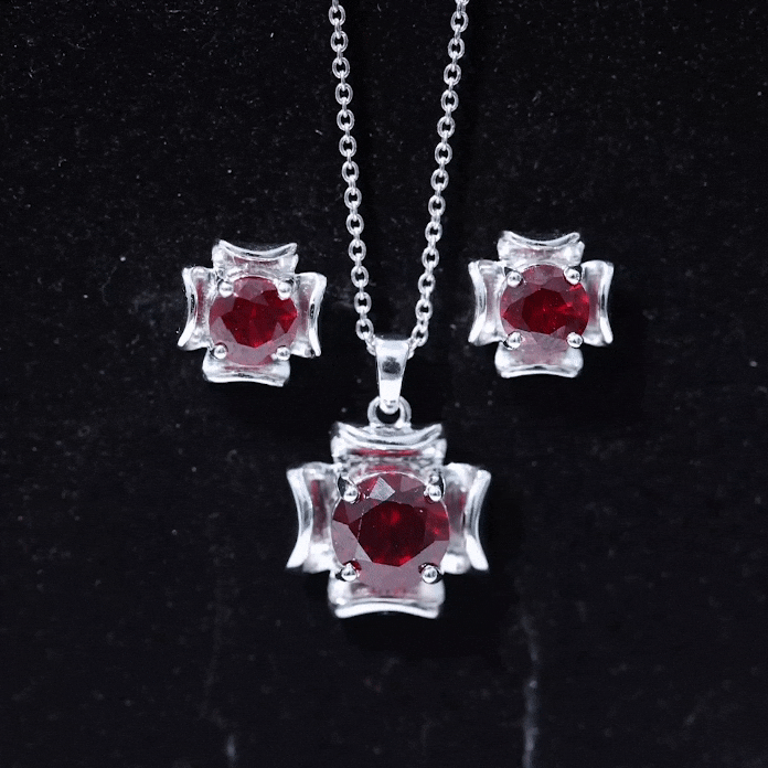 Conjunto de collar y pendientes de rubí cultivado en laboratorio para mujer