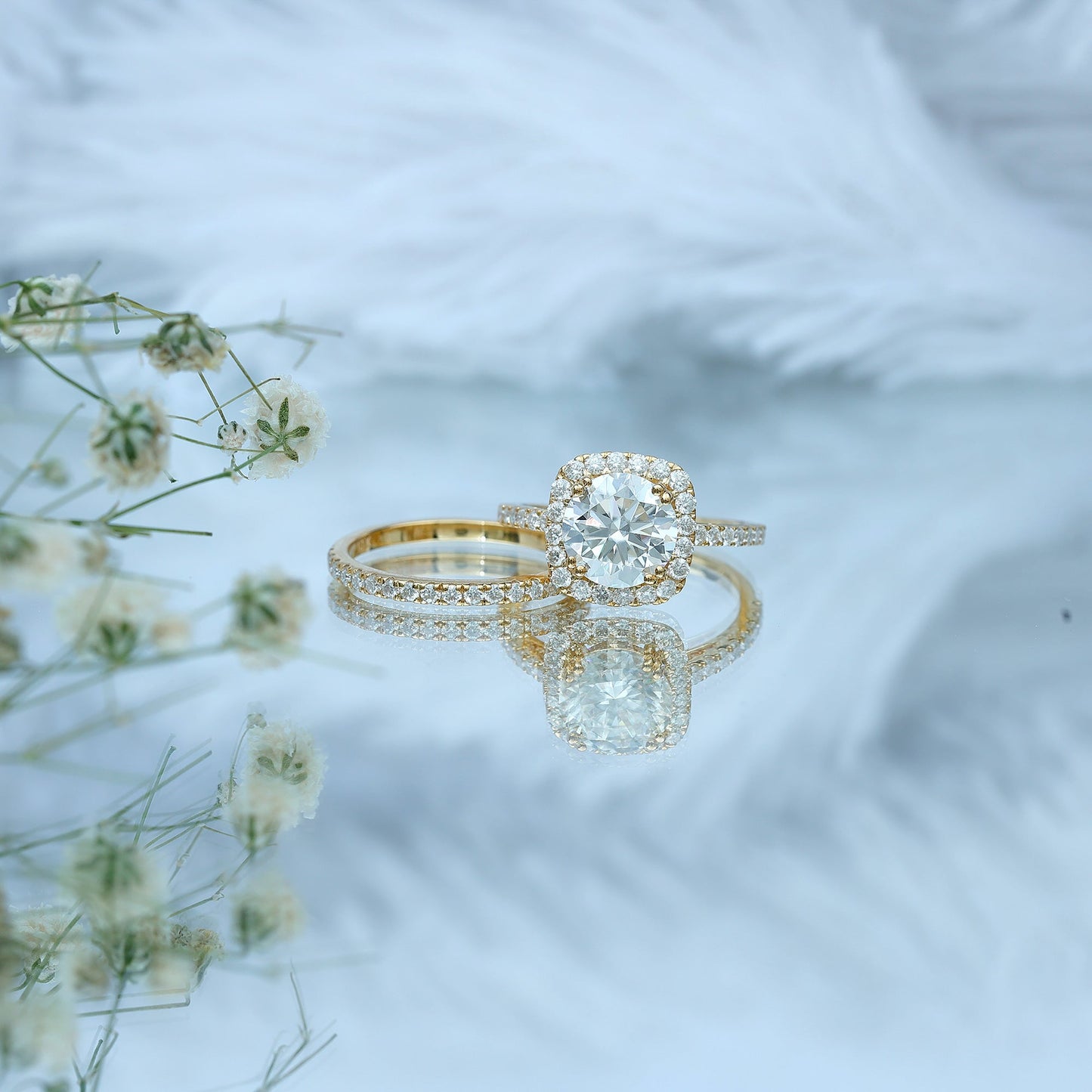 Anillo de boda con halo de moissanita certificada de talla redonda