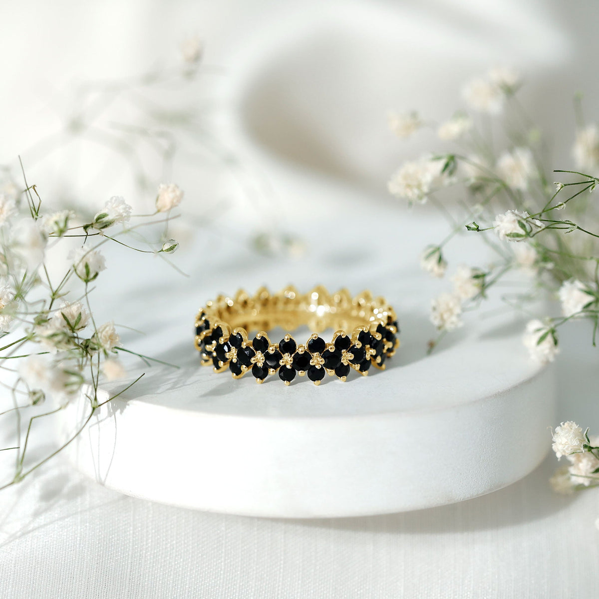 Anillo de Boda de Onyx Negro con Corte Redondo para Mujer