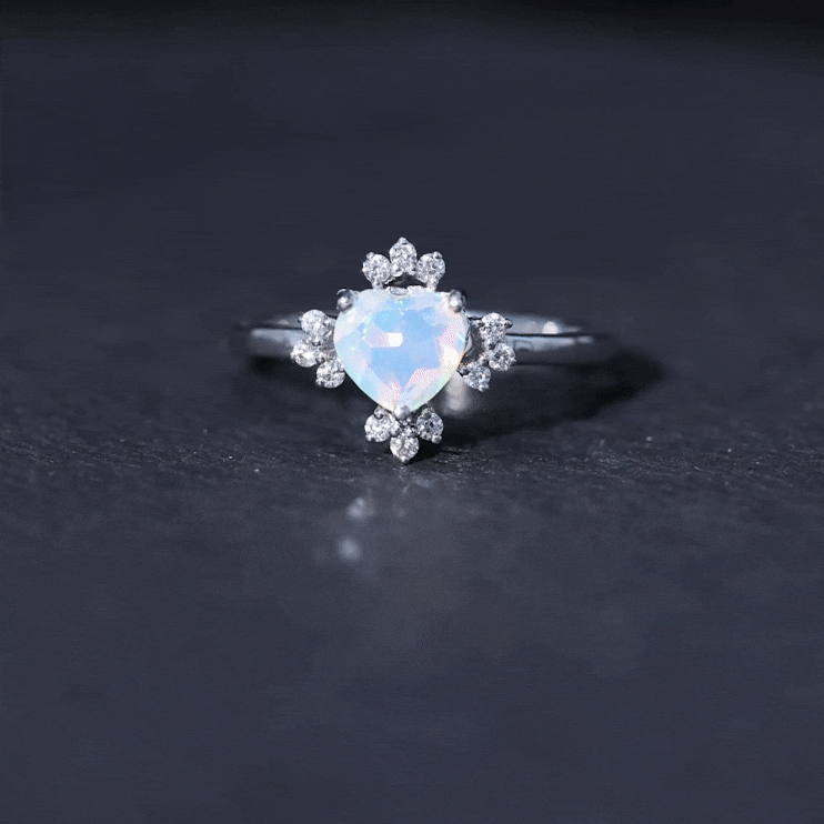 Anillo de compromiso de corazón de ópalo natural de 0,75 quilates con diamante