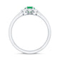Anillo de compromiso ovalado de esmeralda natural con halo de diamantes