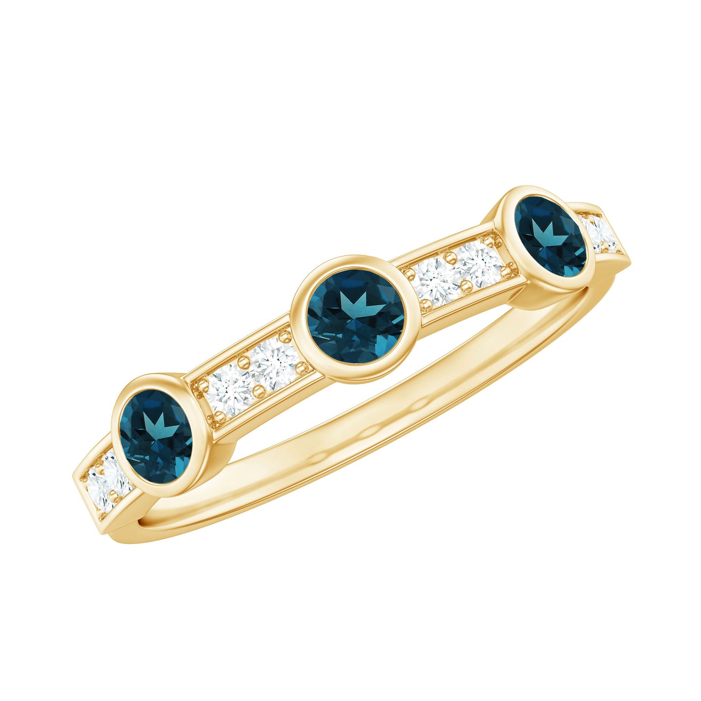 Anillo de media eternidad de topacio azul Londres engastado con bisel y diamantes