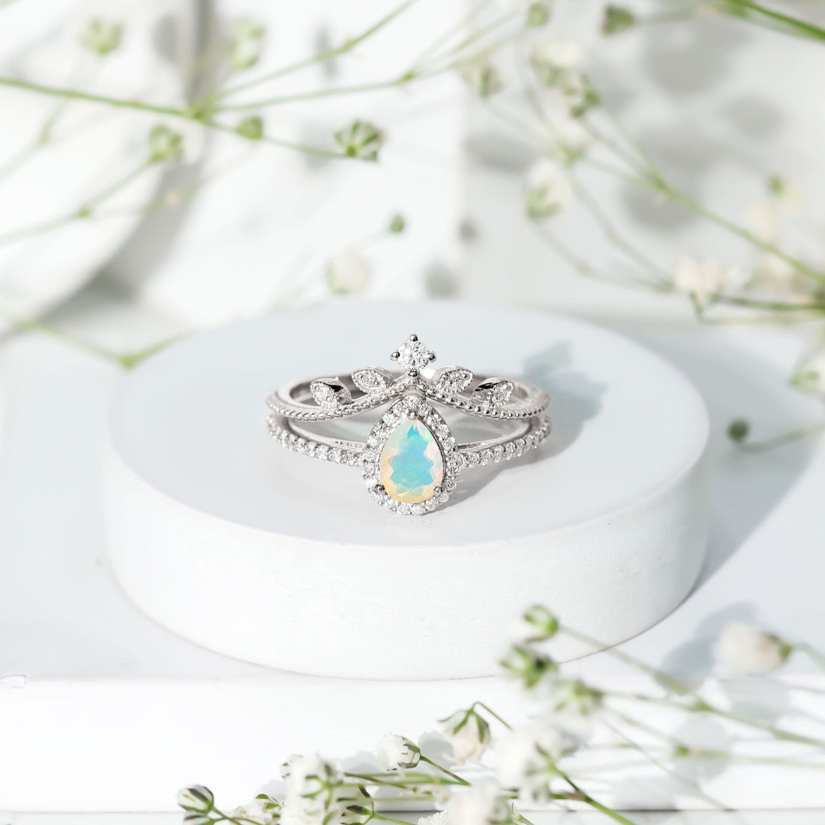 Juego de anillos de boda de diseñador con diamantes y ópalos etíopes de inspiración vintage