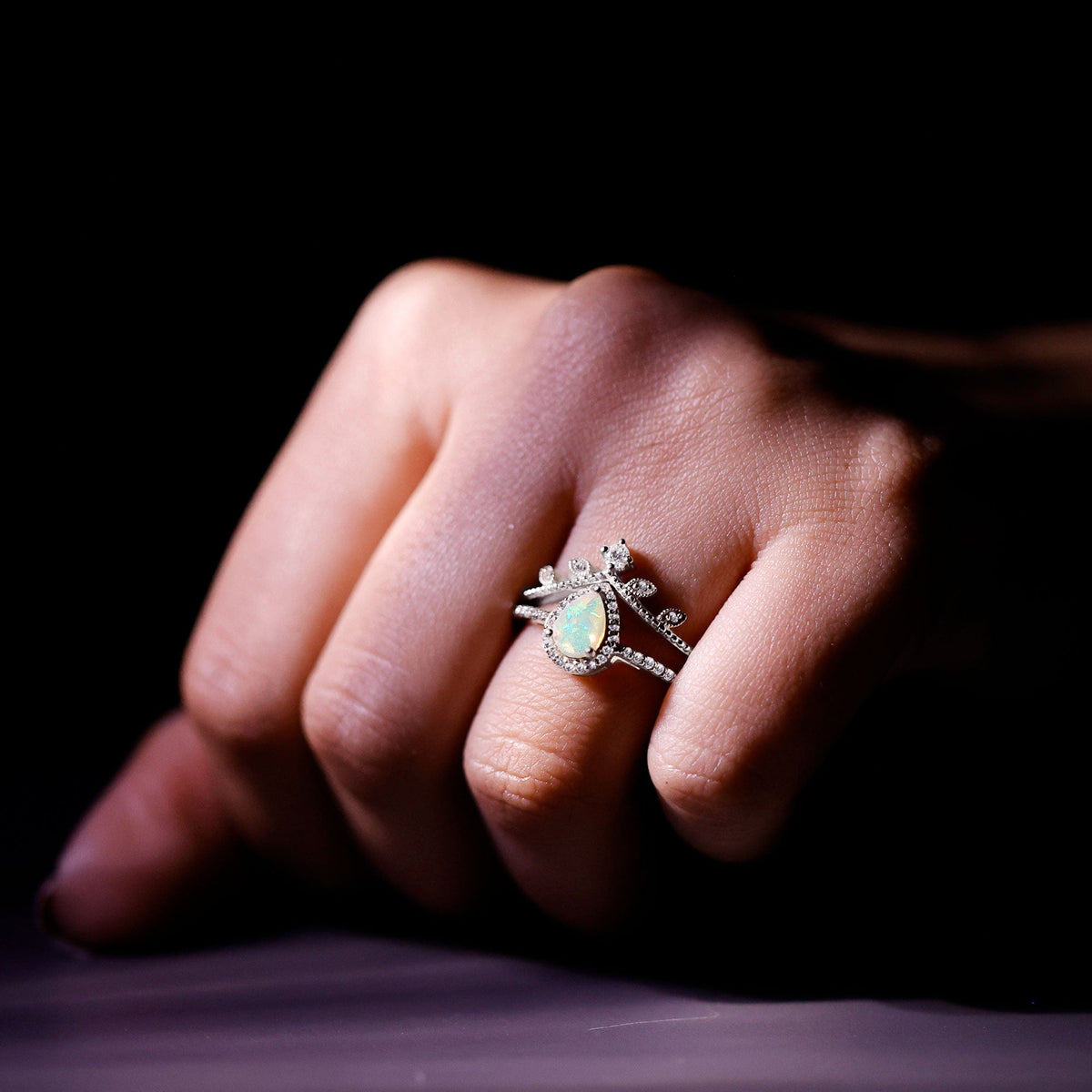Juego de anillos de boda de diseñador con diamantes y ópalos etíopes de inspiración vintage