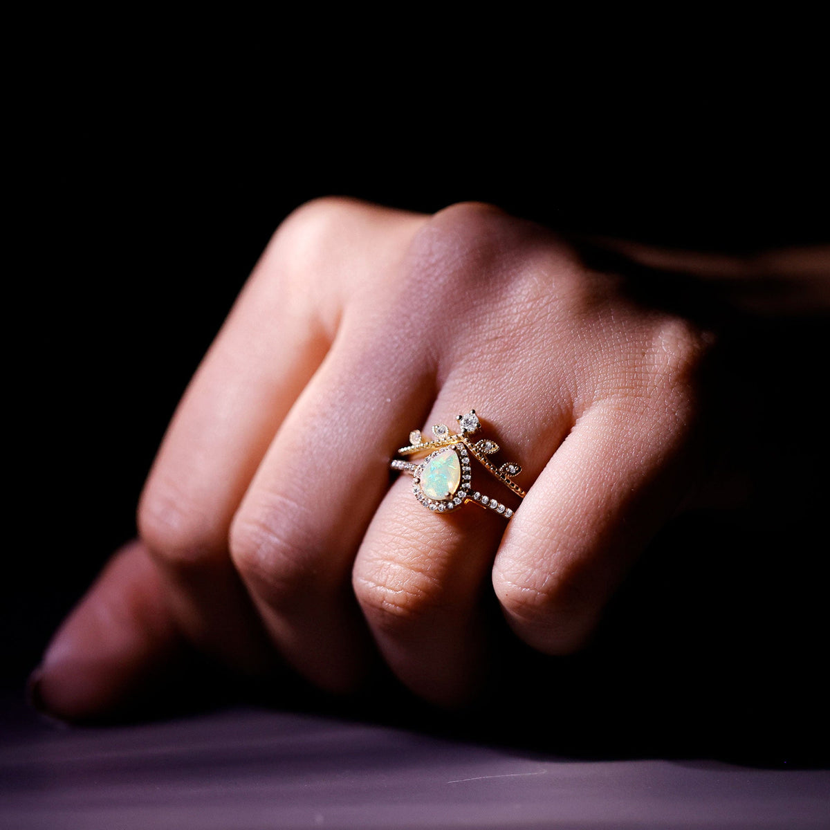 Juego de anillos de boda de diseñador con diamantes y ópalos etíopes de inspiración vintage