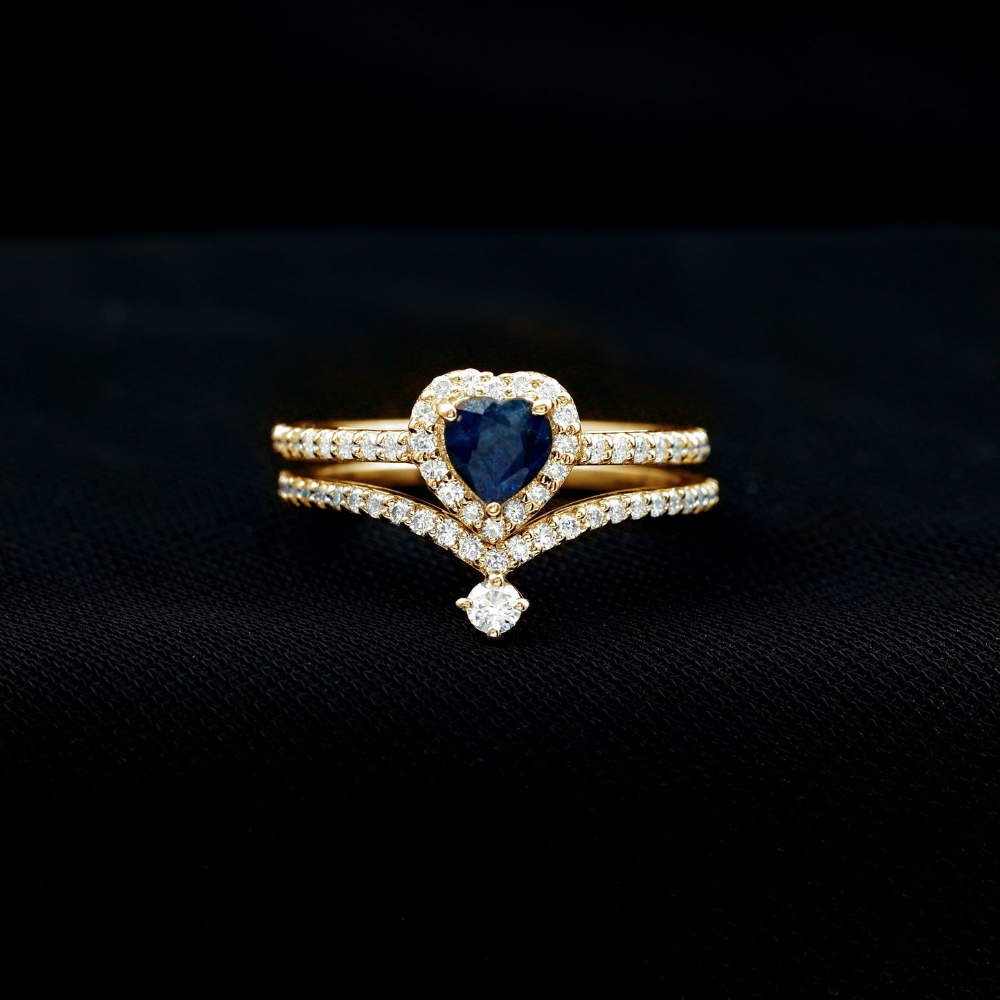 Conjunto de anillo de compromiso con halo de zafiro azul con forma de corazón auténtico y diamantes