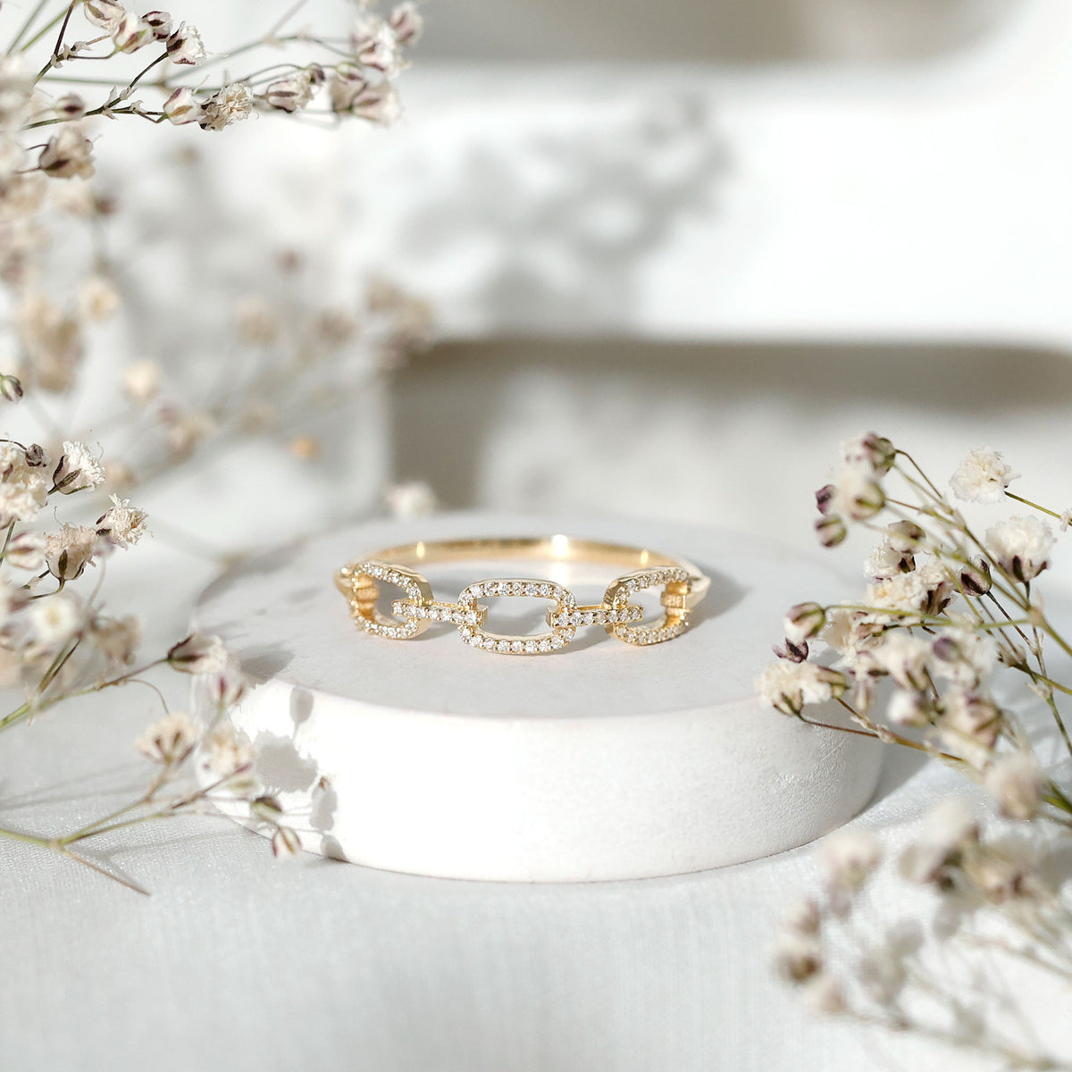 Certified Diamond Chain Link Ring in Prong Setting